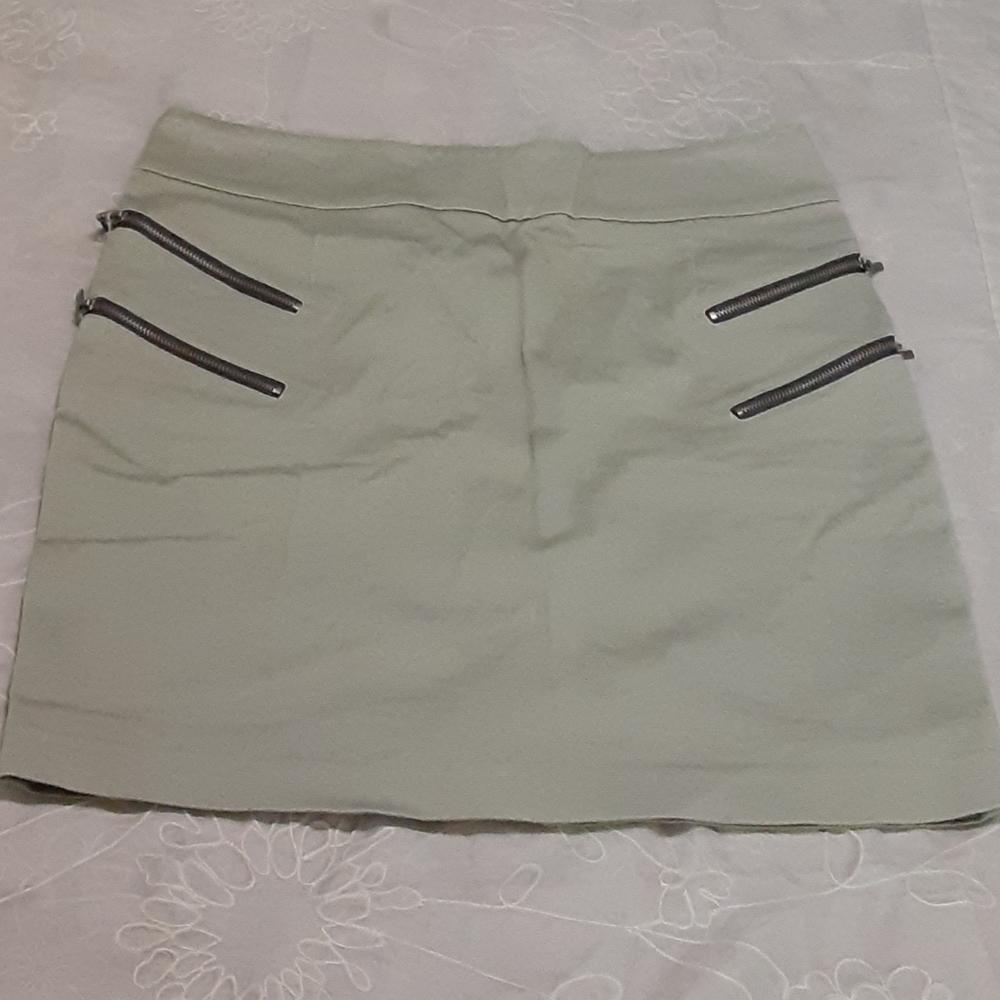 bebé BEAUTIFUL SKIRT SIZE M WOMENS EXELLENT
